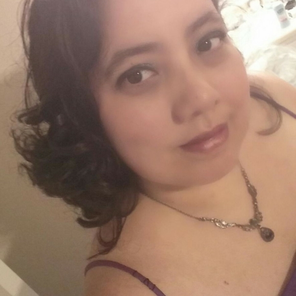 Meet your Posher's, Kathleen & Angie - Picture 2 of 3